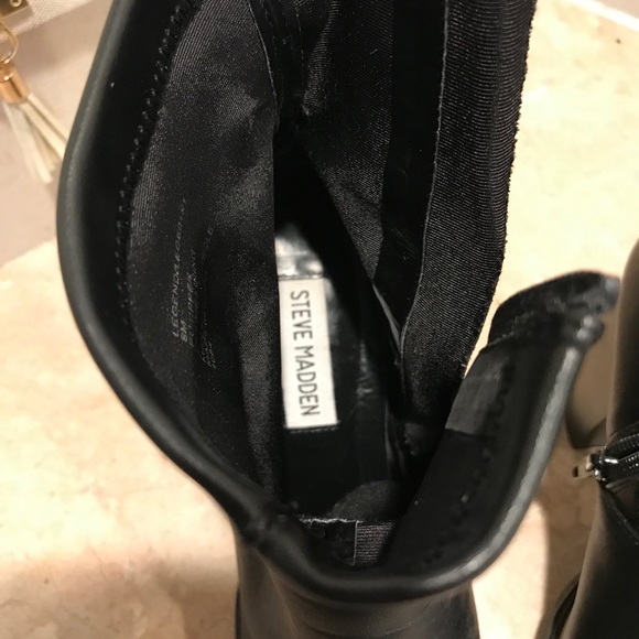 Steve Madden
Ever Platform Heel Booties - Picture 8 of 9